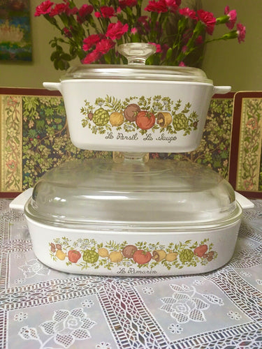 Corning Ware casserole set. Stamped Corning Ware.  Highly Collectable Corningware dishes