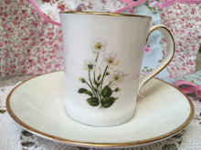 Load image into Gallery viewer, Elizabethan, fine bone china, vintage coffee cup and saucer, White flowers, c.1980s